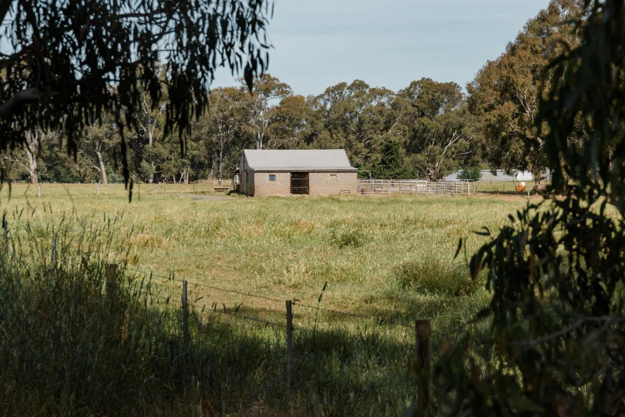 Walnut Tree Cottages Whorouly Exterior foto